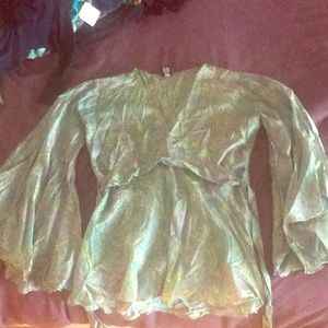 Floral, trumpet sleeve top